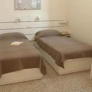 residenza-cavour-appartamento-agave.hotelitalianriviera.com/
